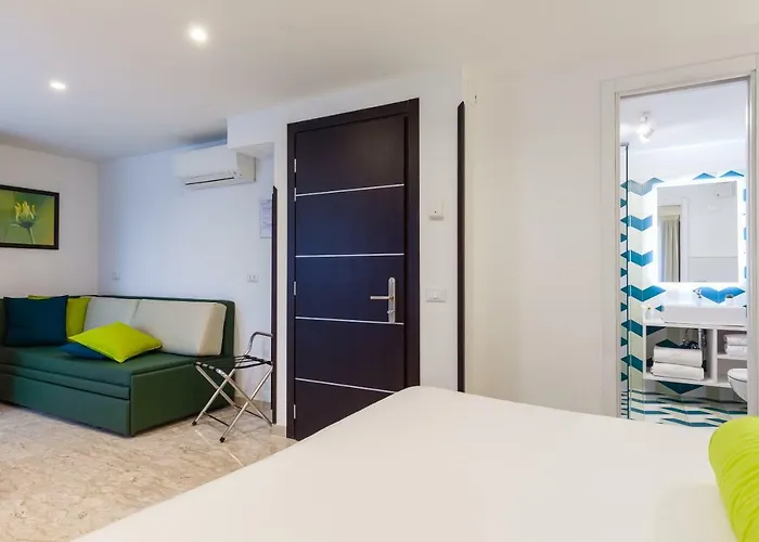 Hotel apartamentowy Flats 4*