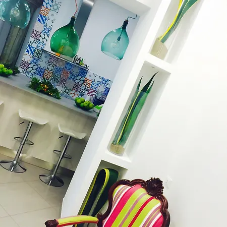 מלון דירות Flats 4*