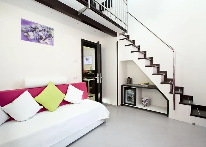 Flats 4*